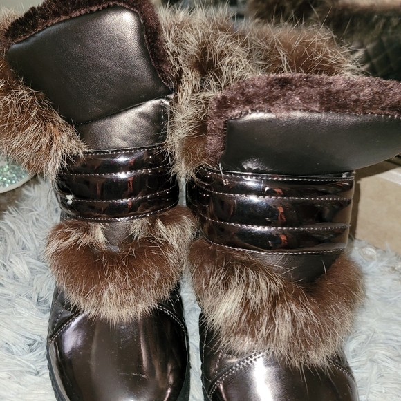 Boots - Picture 4 of 7